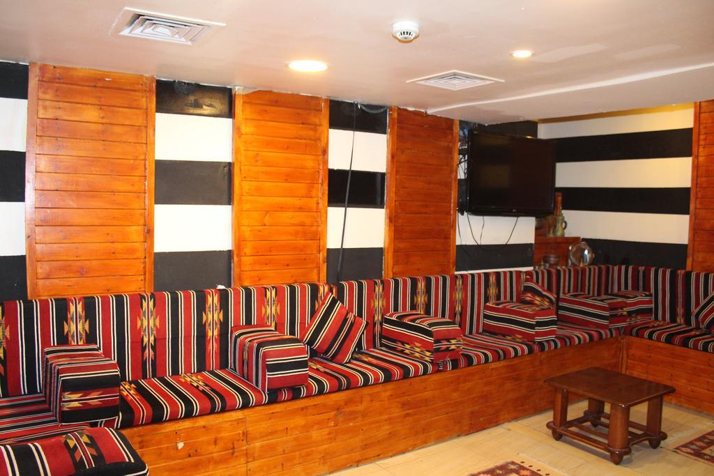 Rest Hills Hotel Amman Ngoại thất bức ảnh